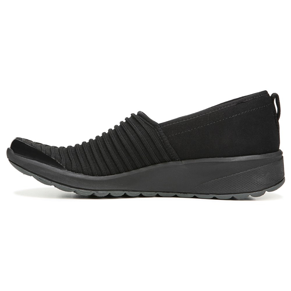 Bzees Glee Slip On - Blacked Ribbed Knit