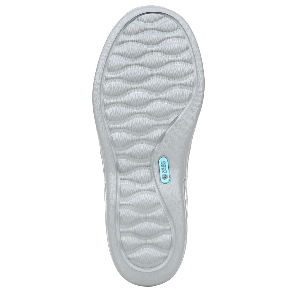 Bzees Niche Slip On - Washed Denim Fabric Bzees Niche Slip On - Washed Denim Fabric