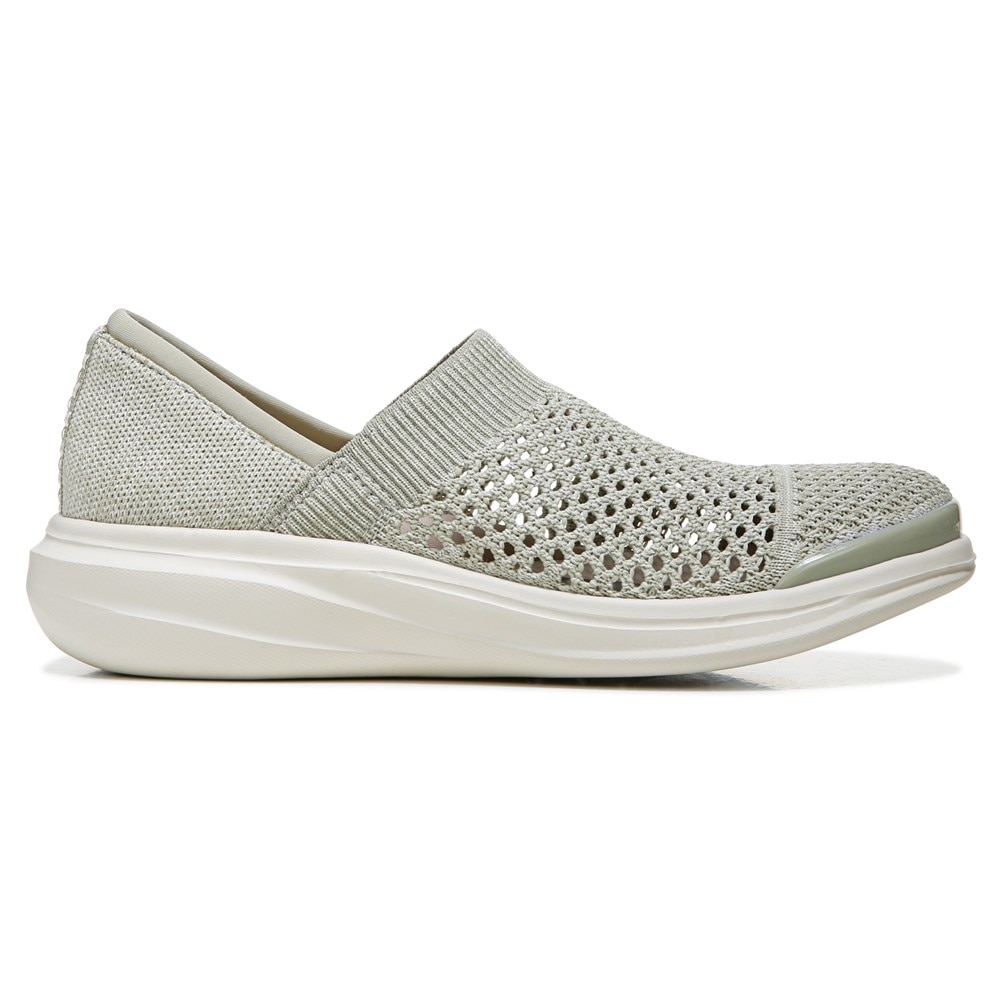 bzees charlie knit slip on