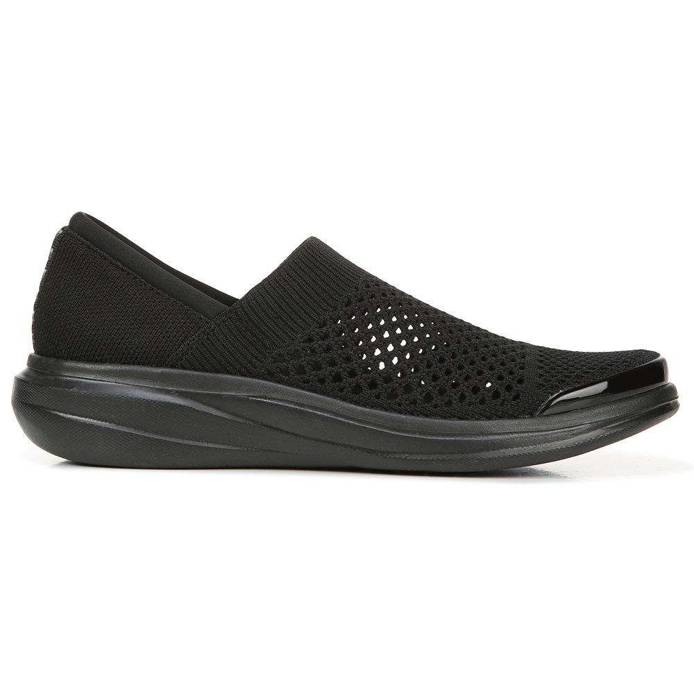 bzees charlie knit slip on